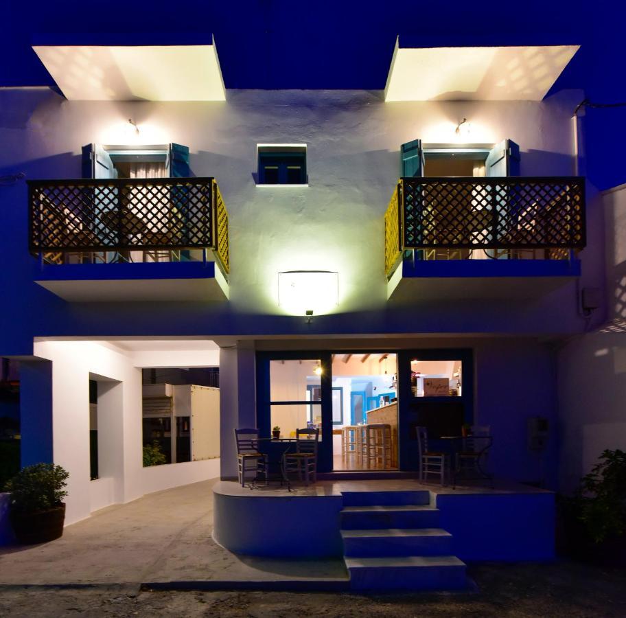 Vesper Aparthotel Kokkari Esterno foto